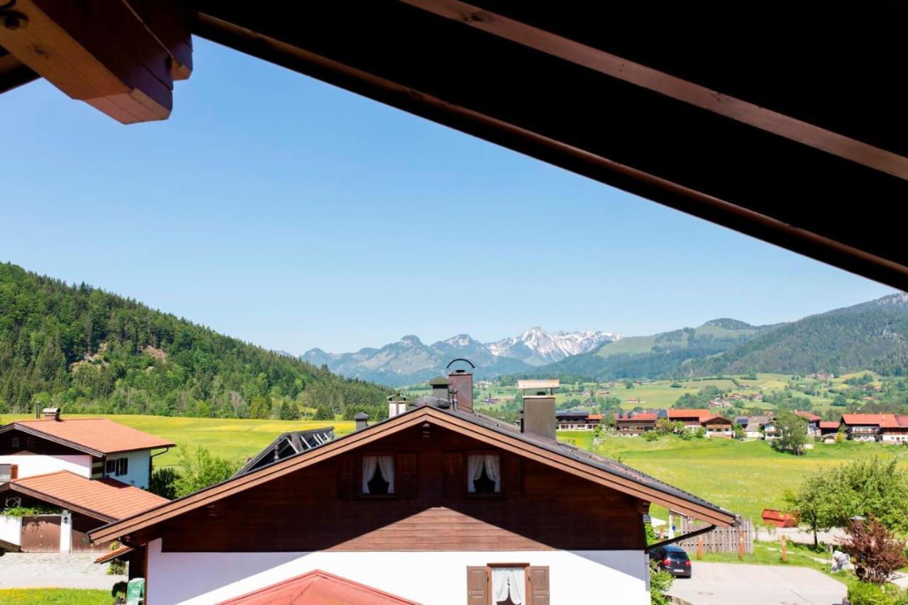 Komfort Ferienwohnungen Reit Im Winkl - Haus Davis Экстерьер фото